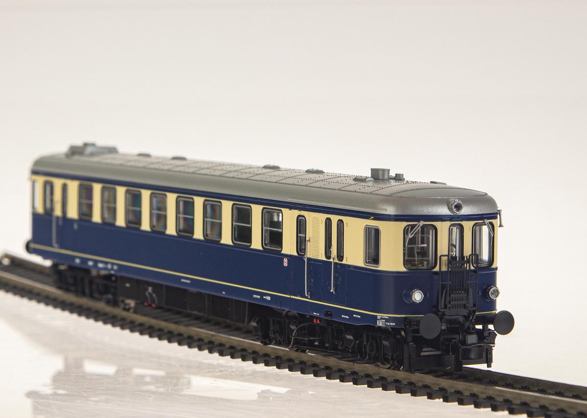 Memoba - Produktdetail Jägerndorfer JA23050 ÖBB Dieseltriebwagen